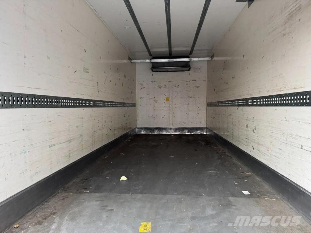Volvo FE 280 6X2 EURO 6 DHOLLANDIA 2500 KG THERMO KING C Camiones con temperatura controlada