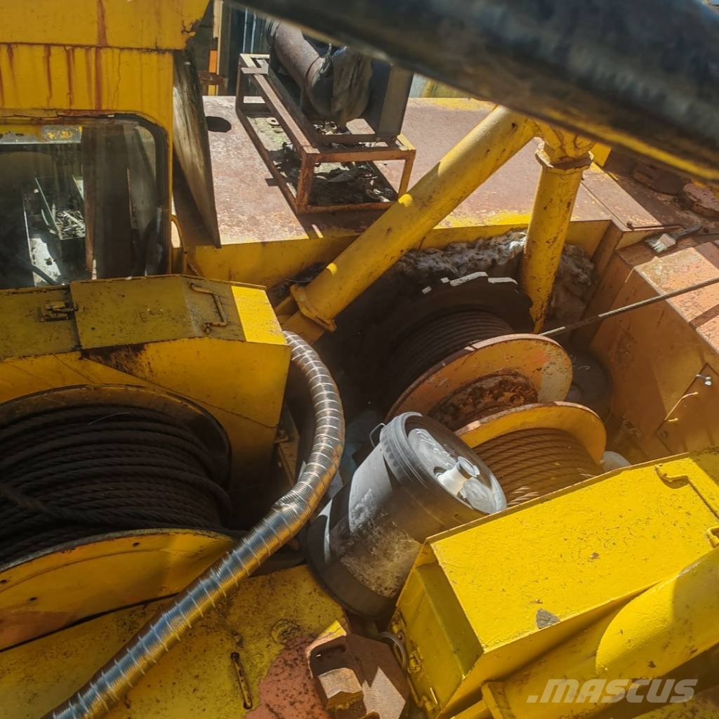 Hitachi KH 180-3 Grue sur chenilles
