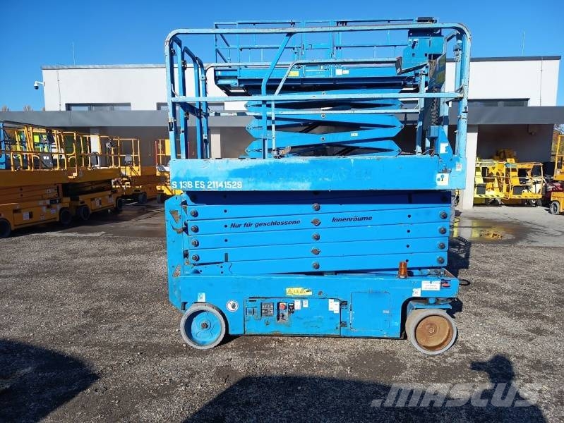 Genie GS4047 - 13,7m - electric Ножични работни платформи