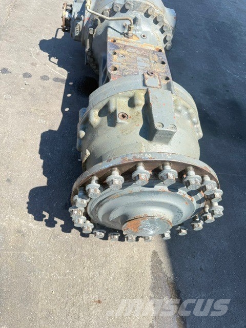 Liebherr L 576 FRONT AXLES ZF 3105 Assen