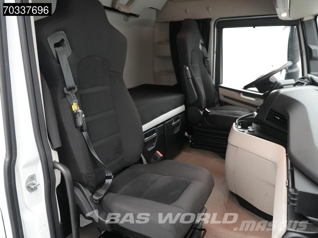 Iveco S-Way 460 4X2 Mega 2x Tanks Standklima Navi ACC Tahače