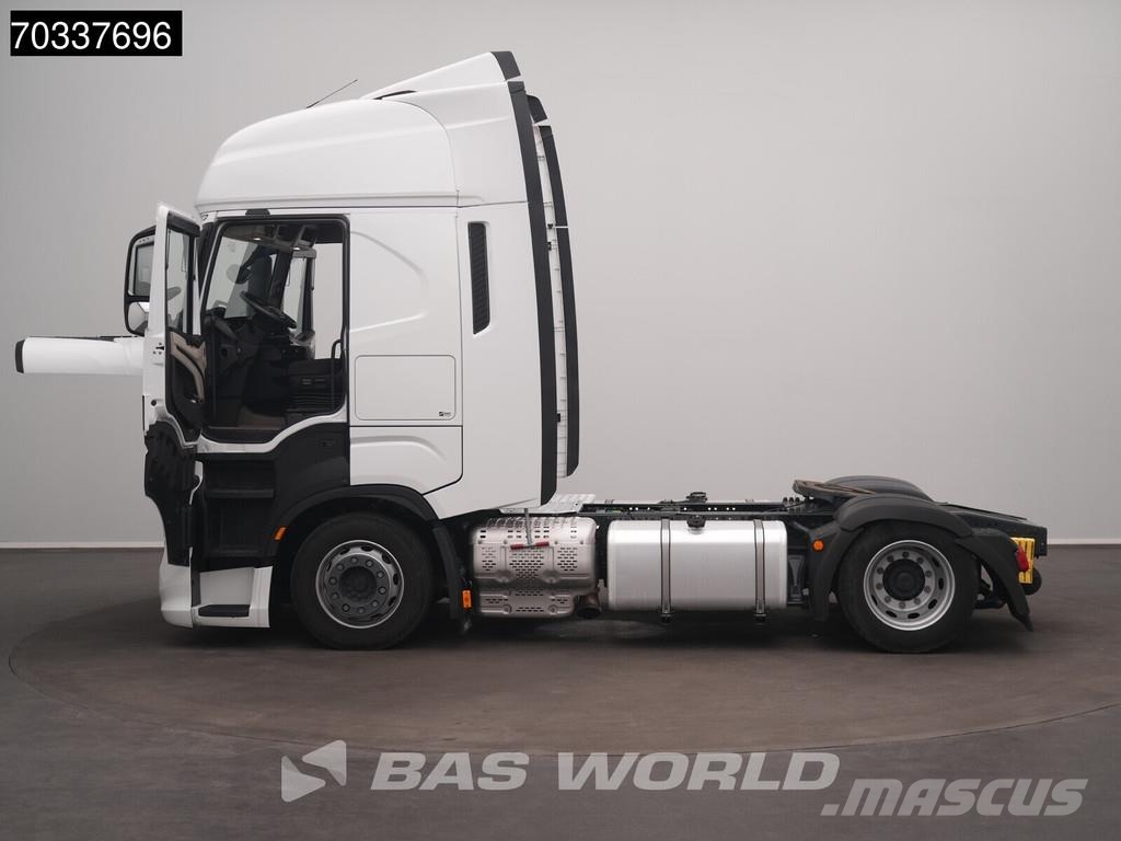Iveco S-Way 460 4X2 Mega 2x Tanks Standklima Navi ACC Tahače