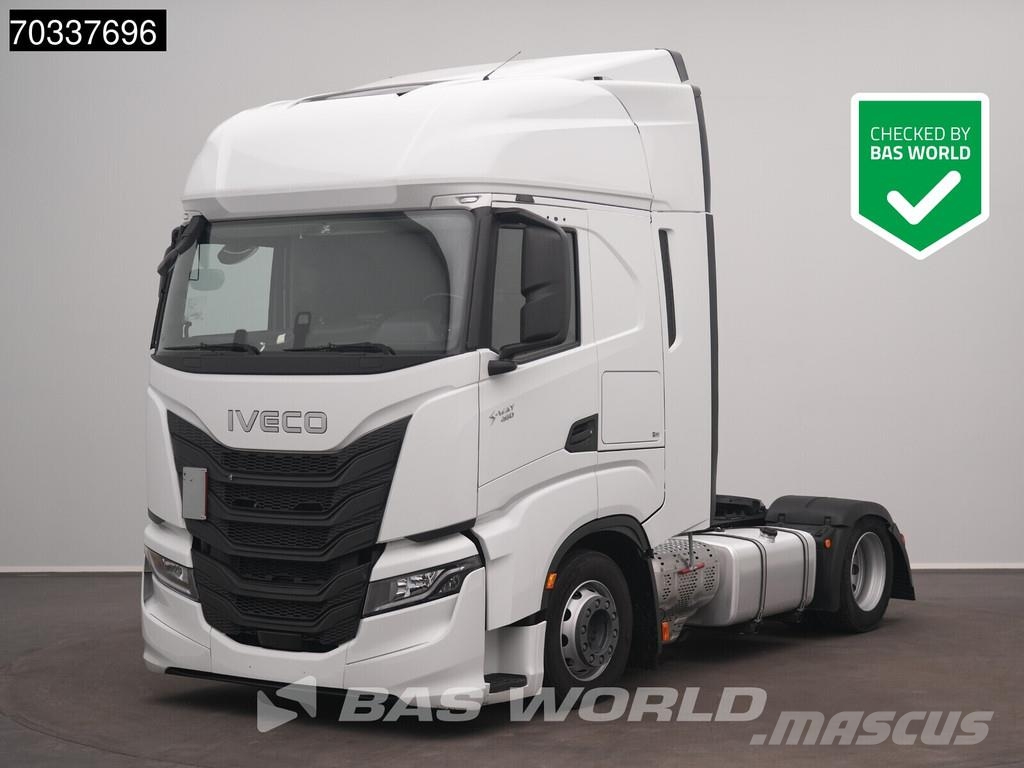 Iveco S-Way 460 4X2 Mega 2x Tanks Standklima Navi ACC Tahače