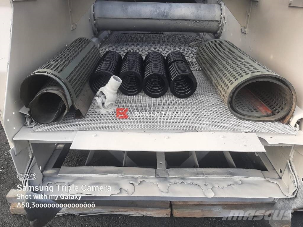 Metso 14ft x 5ft Three Deck Screenbox Screeners