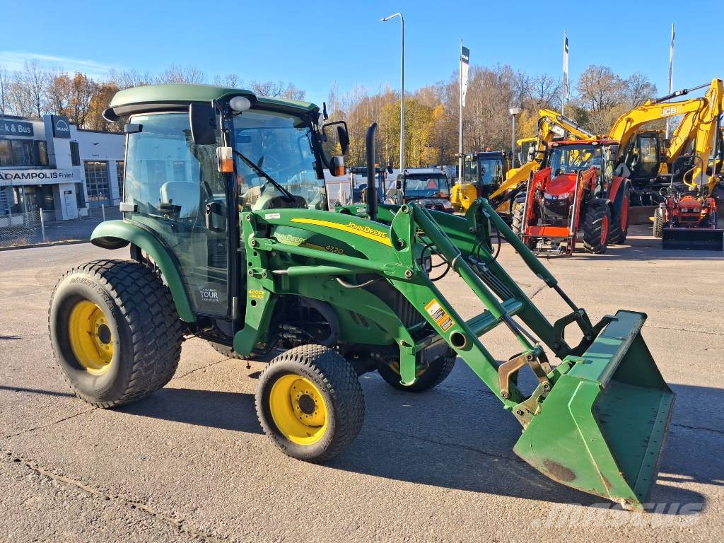 John Deere 4720 HST جرارات مدمجة