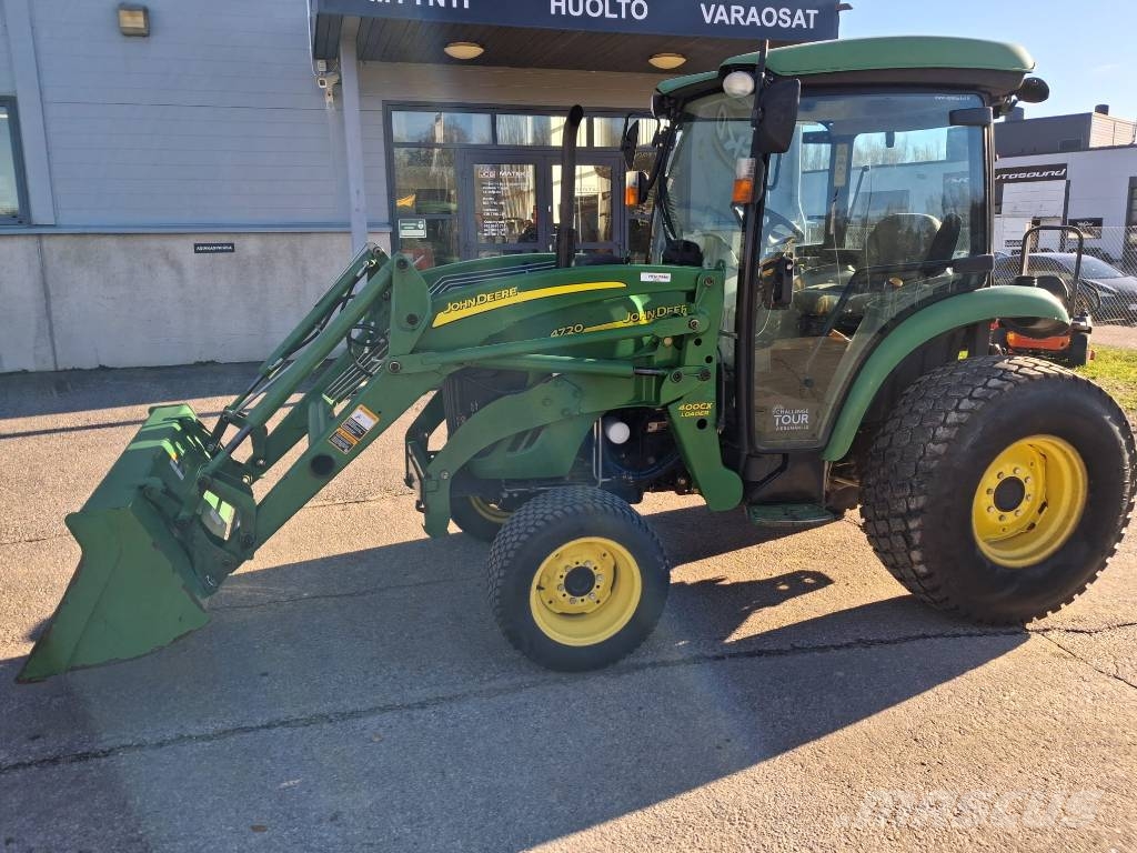 John Deere 4720 HST جرارات مدمجة