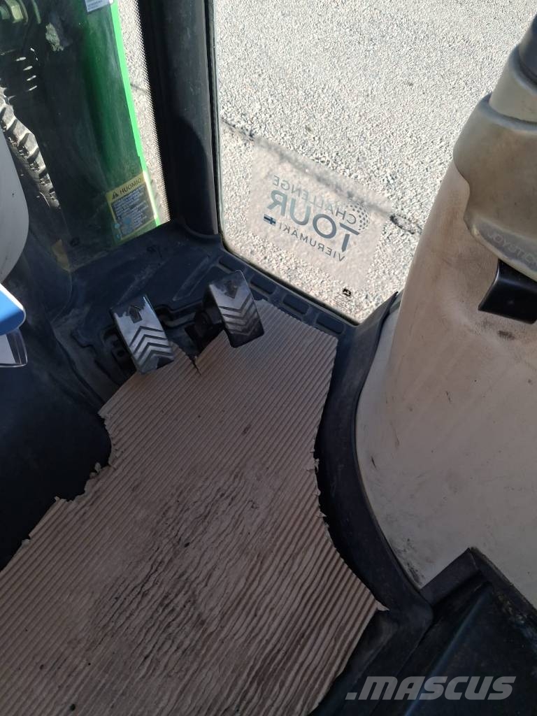 John Deere 4720 HST جرارات مدمجة