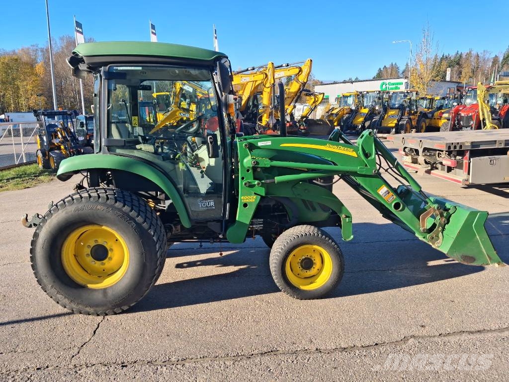 John Deere 4720 HST جرارات مدمجة