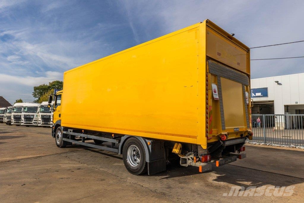 MAN TGM 18.250 BL + DHOLLANDIA 2T. Camion cassonati