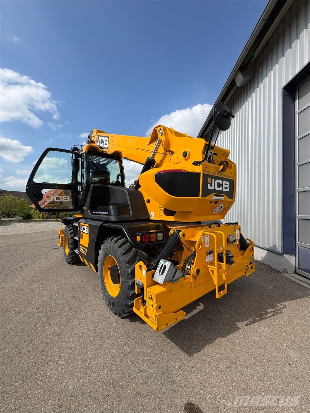 JCB 555-210R مناولات متداخلة