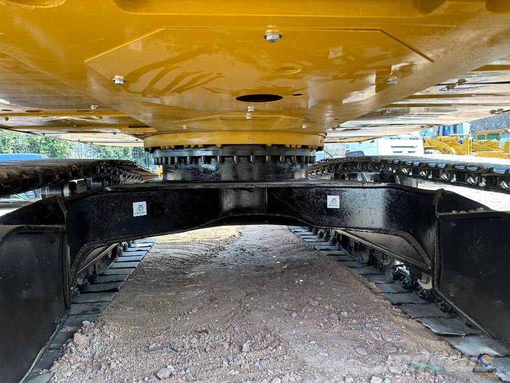 CAT 320DL 履带挖掘机