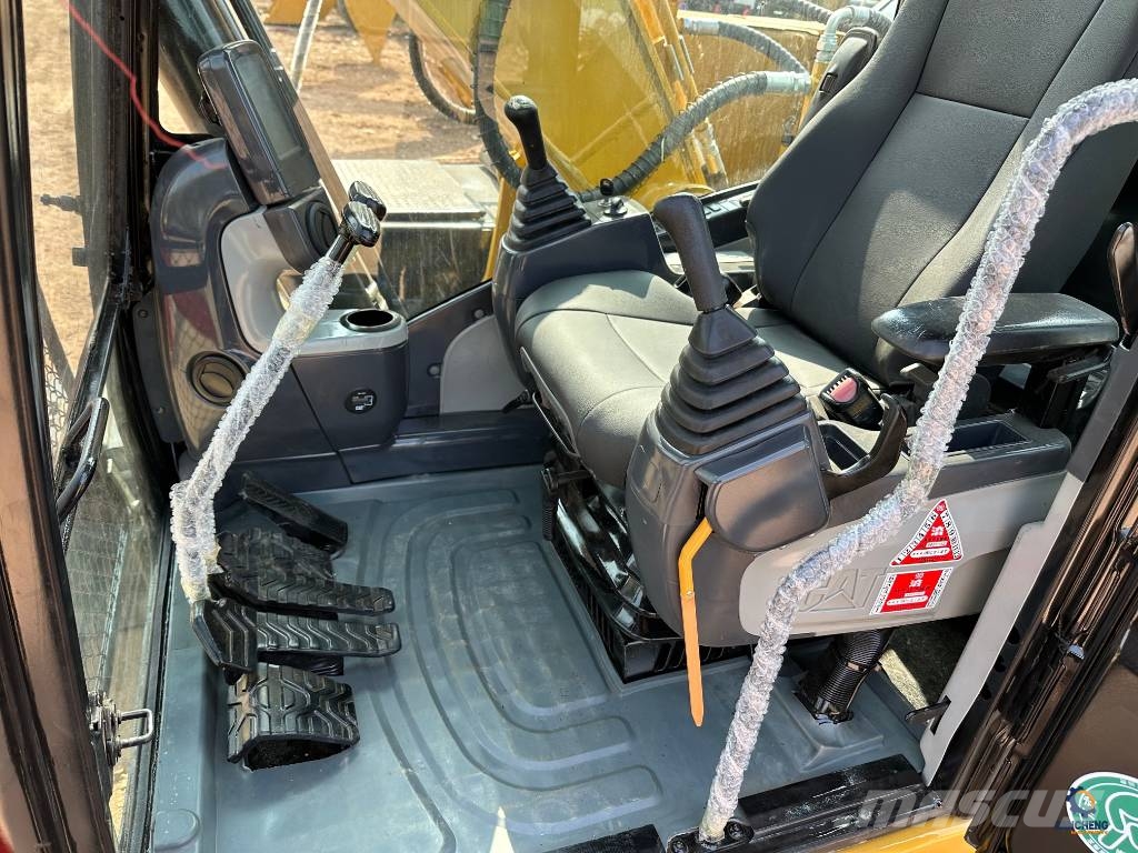 CAT 320DL 履带挖掘机