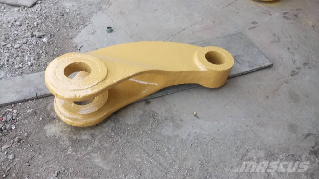 CAT 245 Ramy i zawieszenie