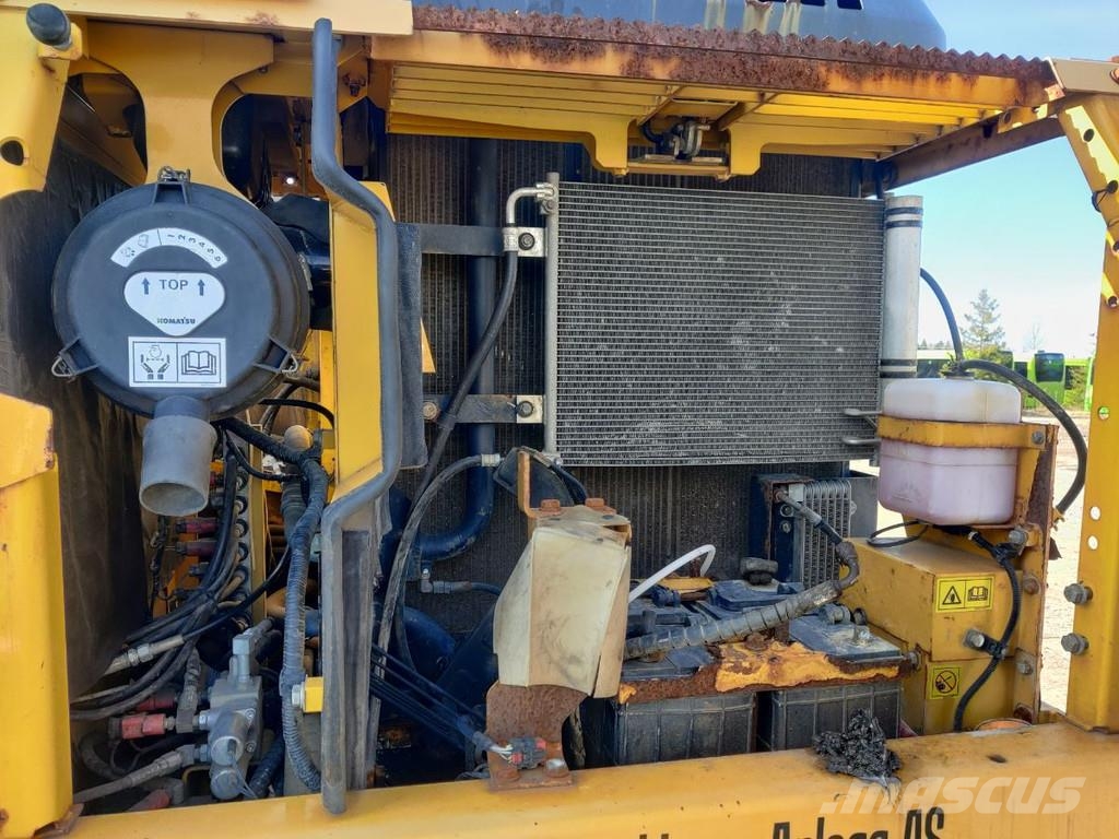 Komatsu PC190LC-8 FOR PARTS + DAMAGED ROTOTILT RT60B Transport Sonstige