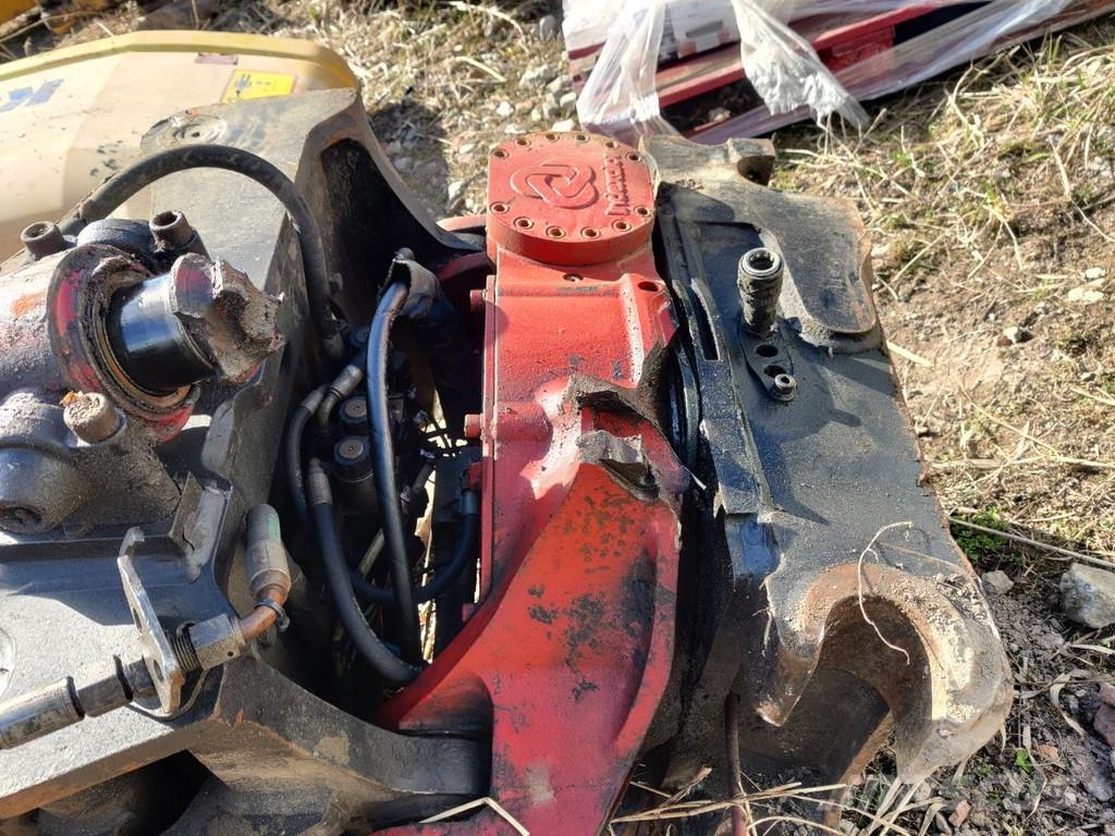 Komatsu PC190LC-8 FOR PARTS + DAMAGED ROTOTILT RT60B Transport Sonstige