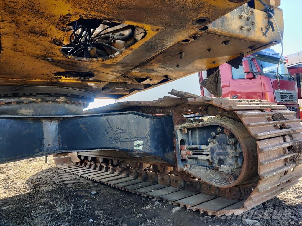 Komatsu PC190LC-8 FOR PARTS + DAMAGED ROTOTILT RT60B Transport Sonstige