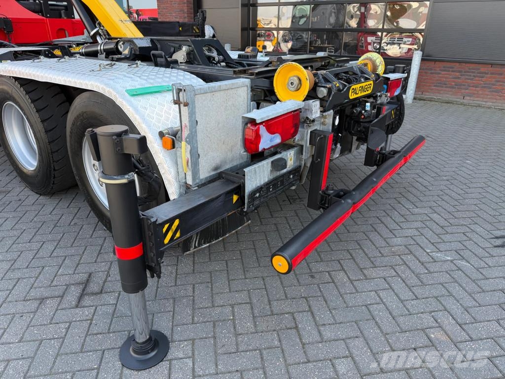 MAN TGS 26.510 6x4-4 Abroller/PK22002 Seilwinde Камиони с кран с кука