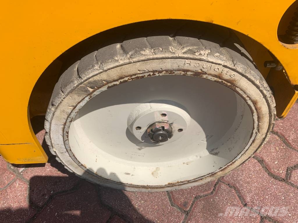 Haulotte COMPACT 8 NT V-3463 EO Push around lifts