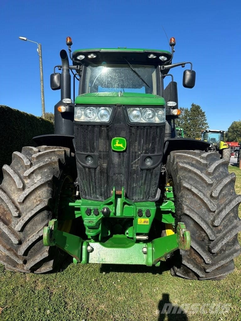 John Deere 7250 R Traktori
