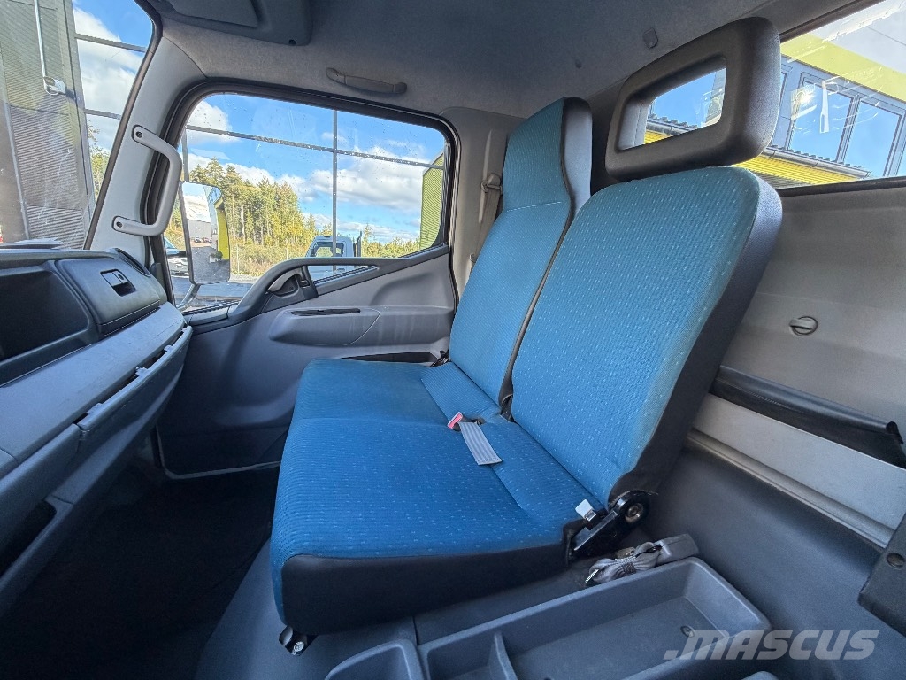 Mitsubishi Fuso canter 3.0l B- kortillinen Dostavna vozila / kombiji