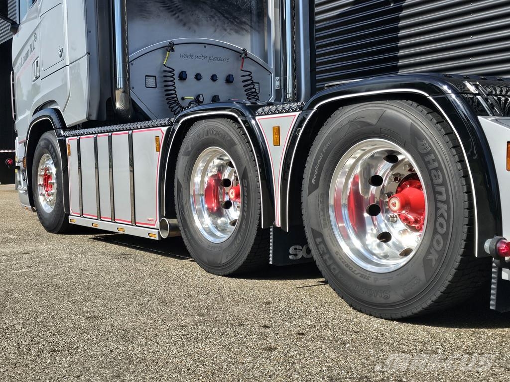 Scania R590 V8 6X4 / 2 TANKS / NL TRUCK! 80T 기타 트럭