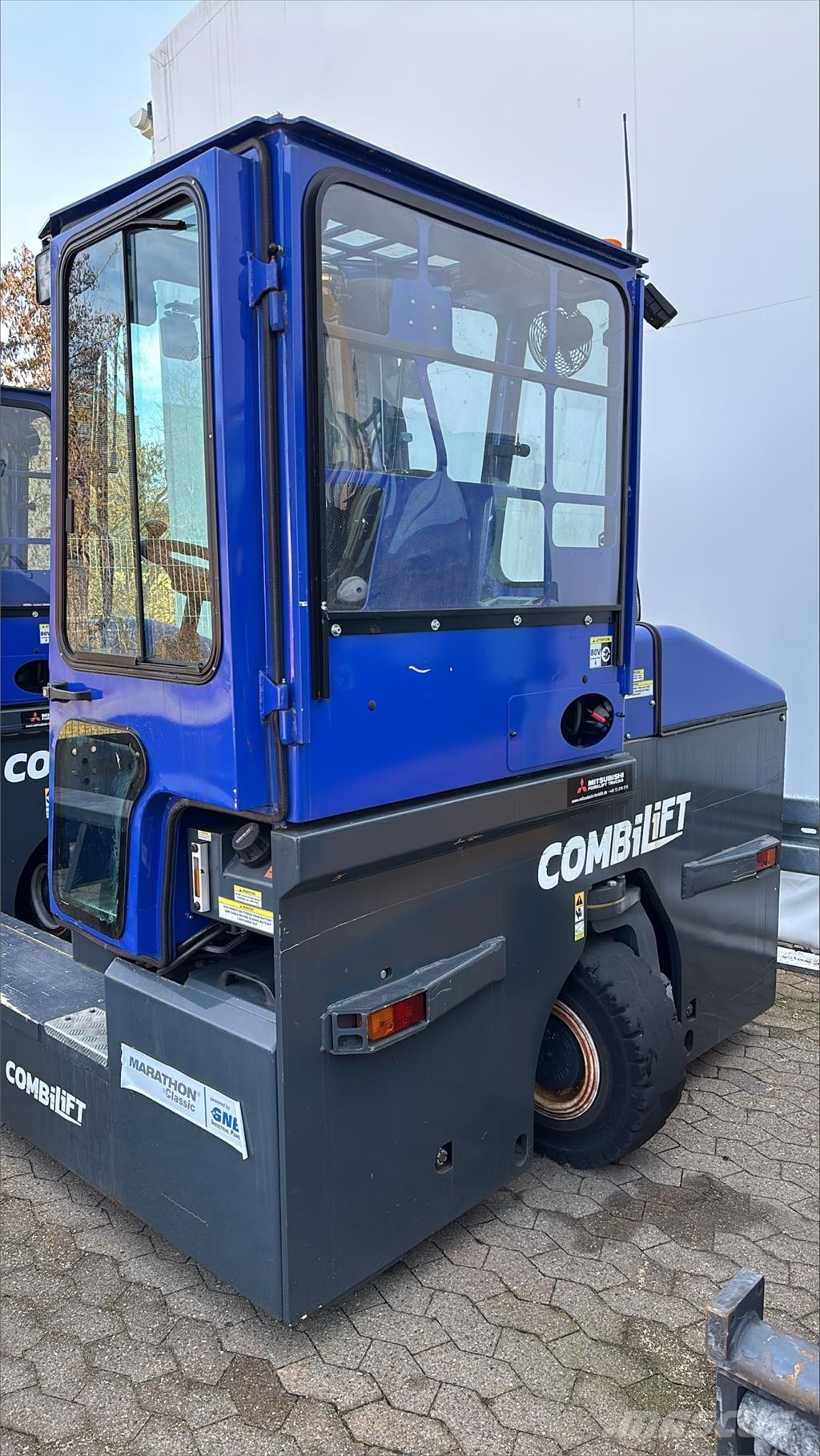 Combilift C4500E Nelitietrukit