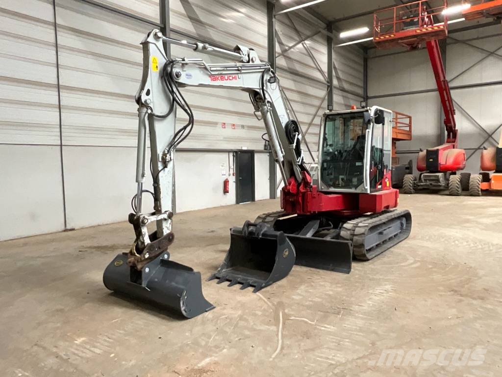 Takeuchi TB 280 FR حفارات وسط 7 طن - 12 طن