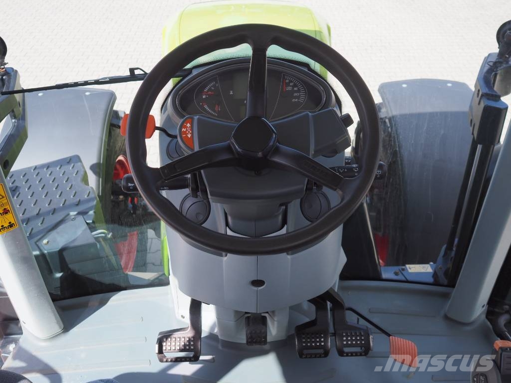 CLAAS Arion 610 CIS Tractoren