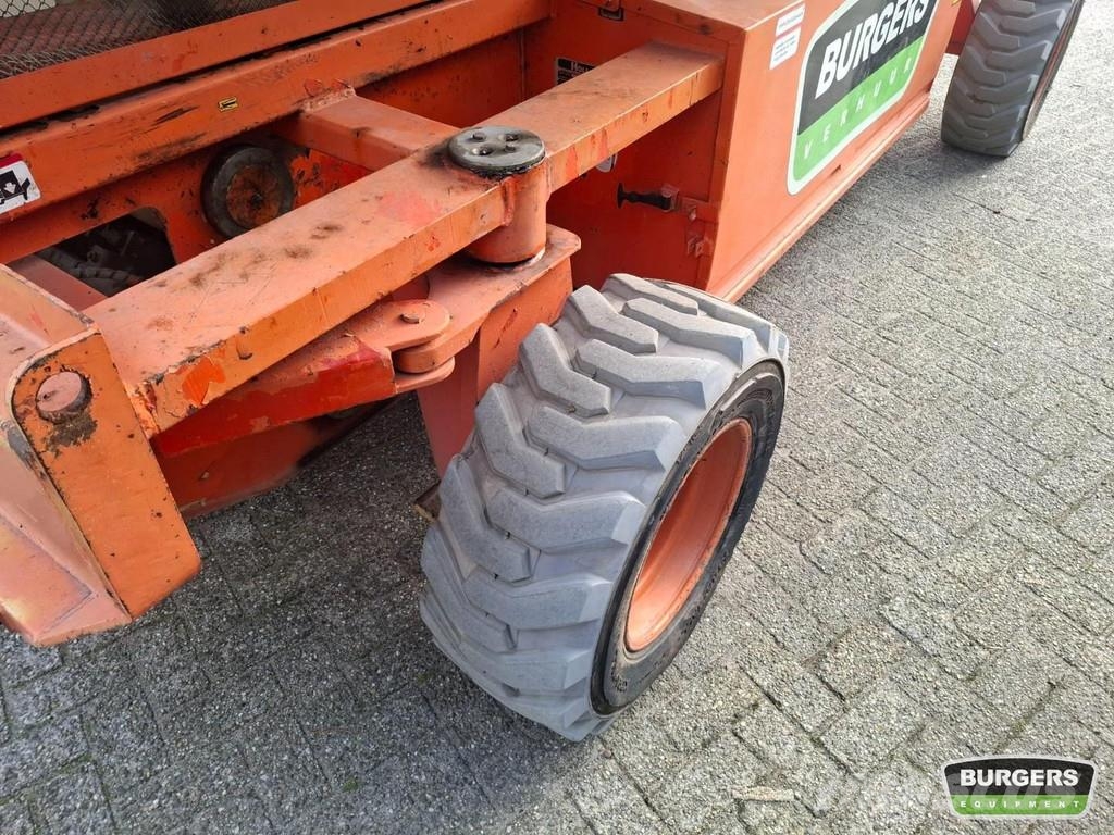 Holland Lift Q-135EL24 Šķerveida pacēlāji