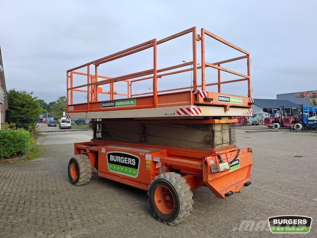 Holland Lift Q-135EL24 Šķerveida pacēlāji