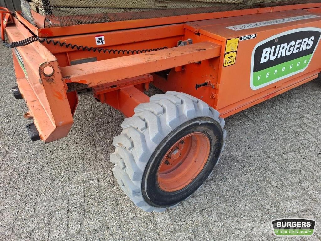 Holland Lift Q-135EL24 Šķerveida pacēlāji
