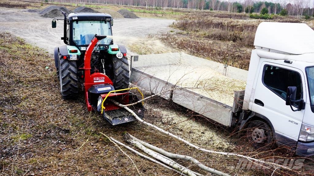 Remet Wood chipper RT-720R Koksnes šķeldotāji
