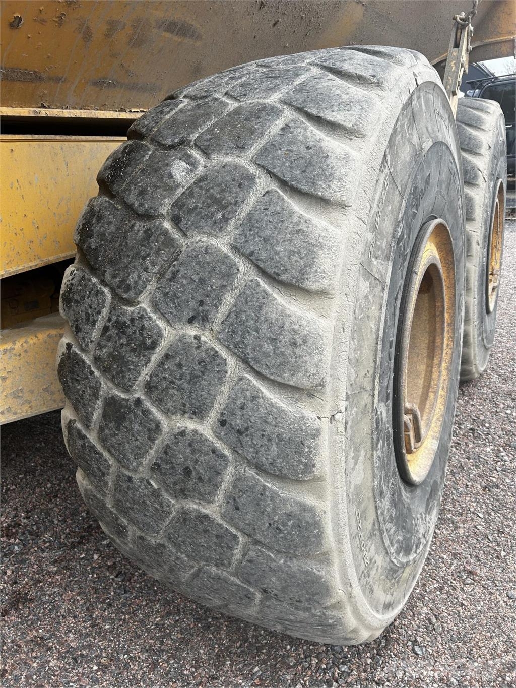 Volvo A40 E Zglobni demperi