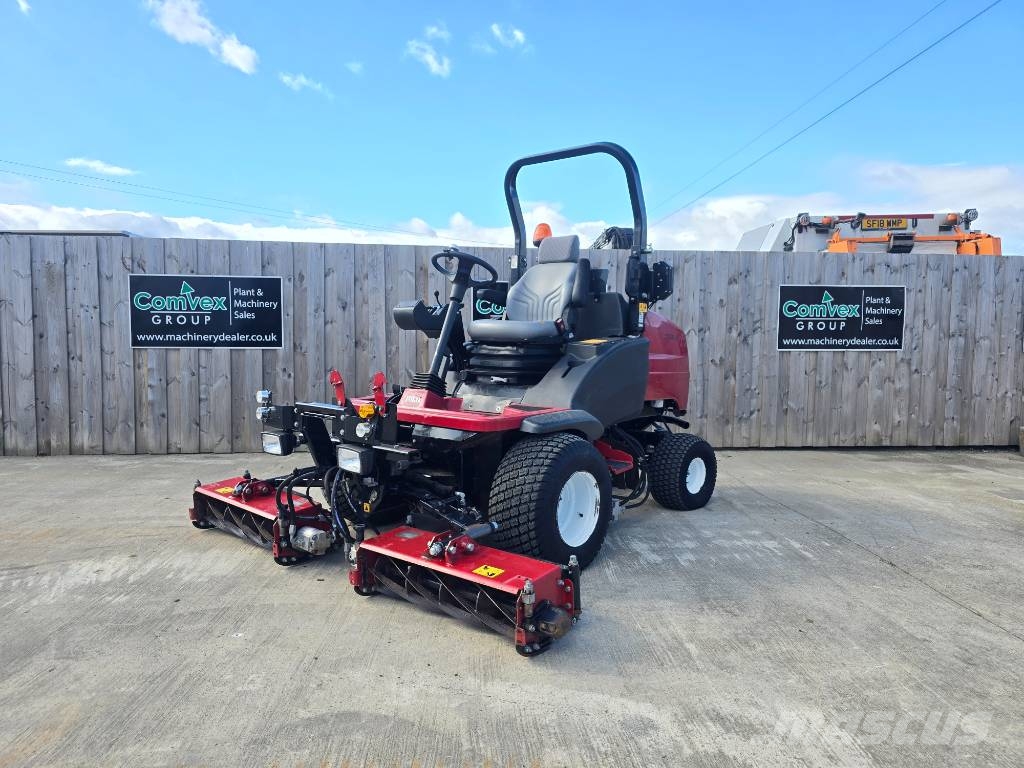 Toro LT3340 Fairway mowers