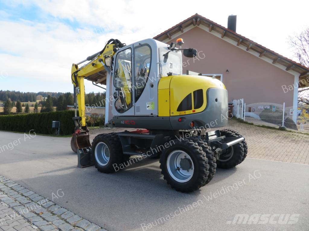 Wacker Neuson EW 100 Pelle sur pneus