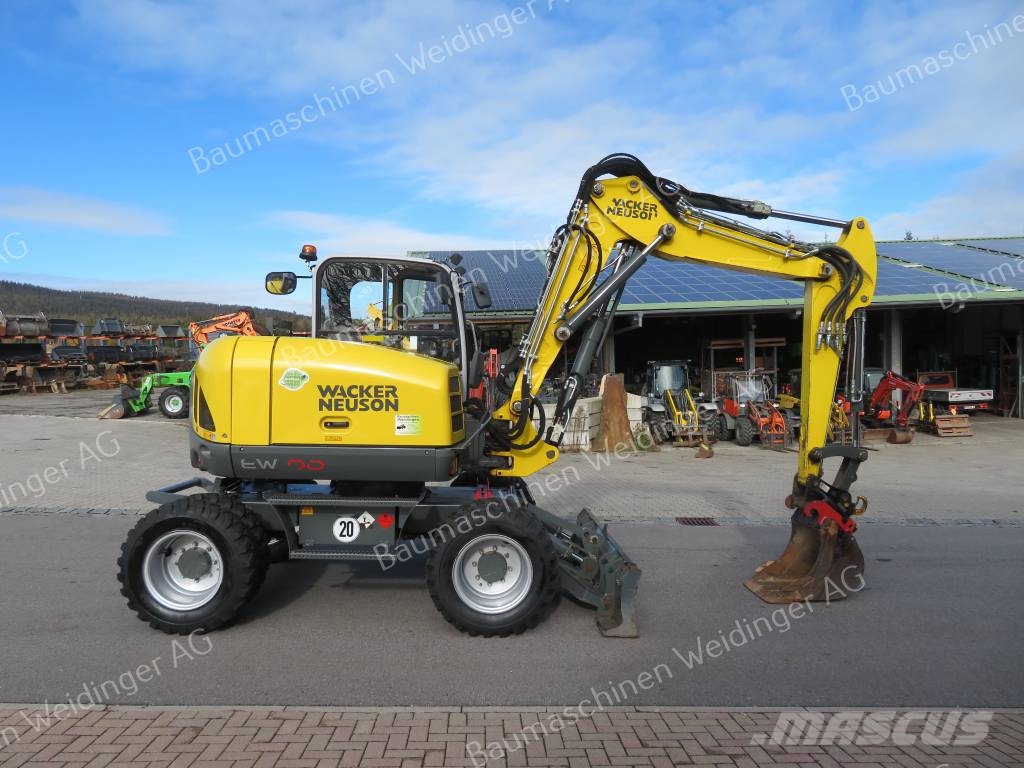 Wacker Neuson EW 100 Pelle sur pneus