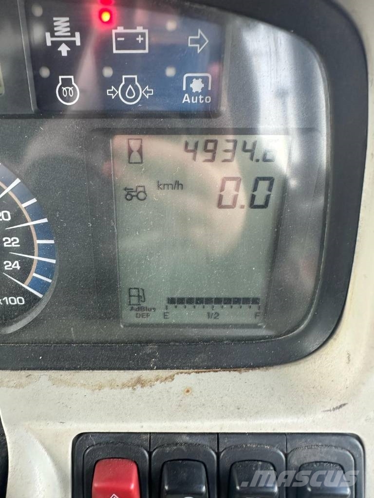 Deutz-Fahr AGROTRON 6150 Traktori