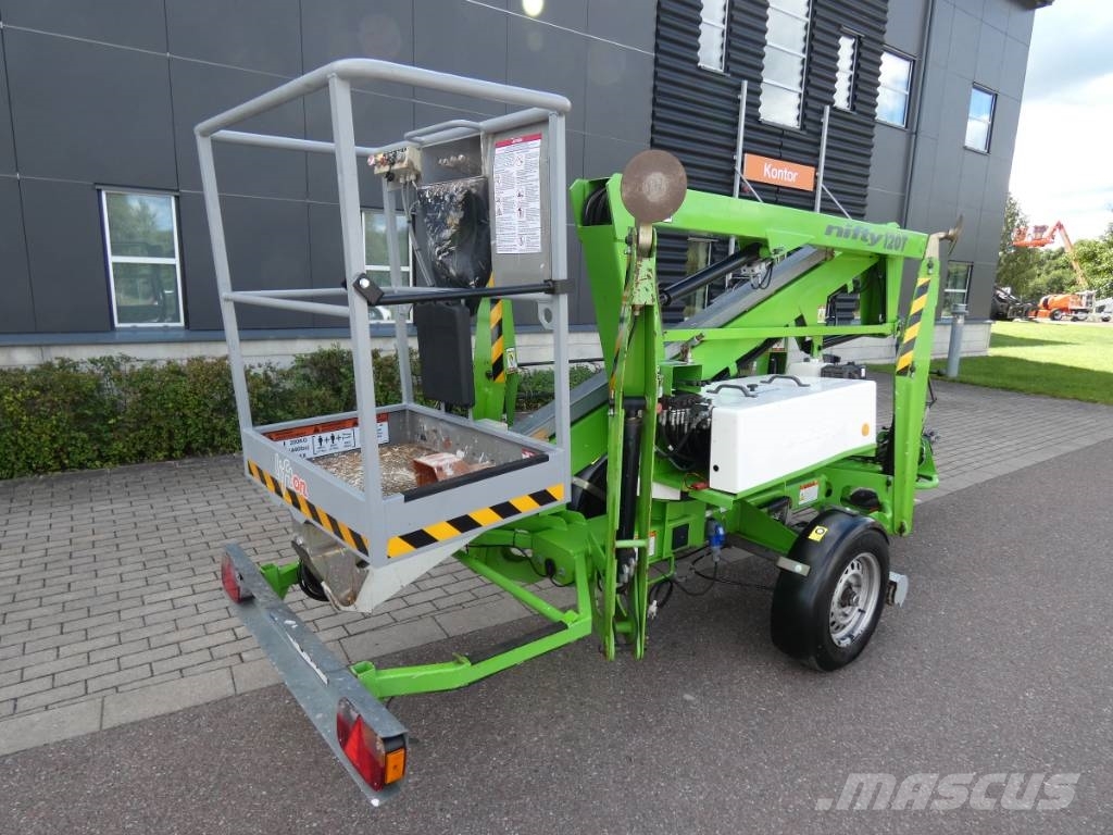 Niftylift 120 T المنصات الهوائية المثبتة على مقطورة