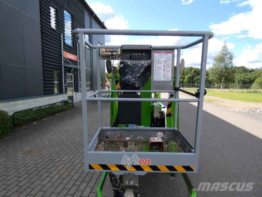 Niftylift 120 T المنصات الهوائية المثبتة على مقطورة