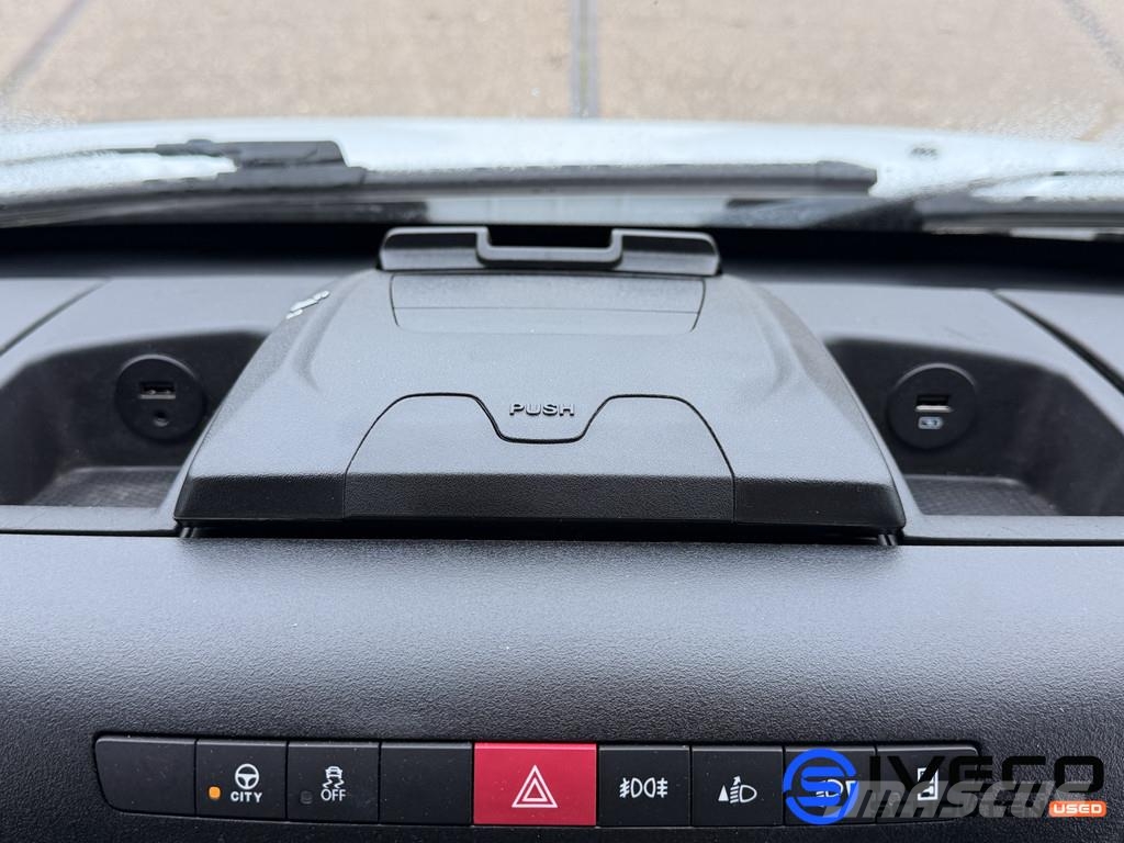 Iveco Daily 35S18V A8 3.0L 180pk | L3H2 W3520L | Automaa هيكل صندوقي