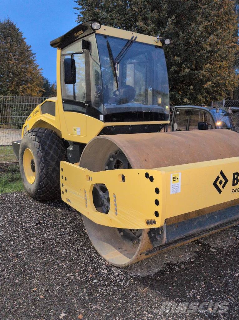 Bomag Walzenzug BW 213 DH-5 Stufe V Vienvalča grunts veltņi
