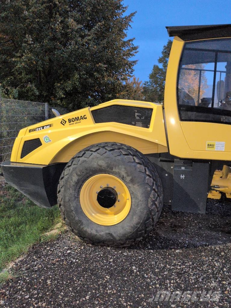 Bomag Walzenzug BW 213 DH-5 Stufe V Vienvalča grunts veltņi