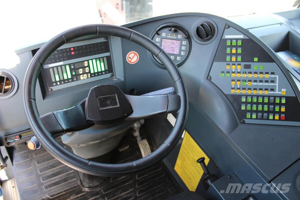 Liebherr LTM1090 -4.2 Visurgājēji celtņi