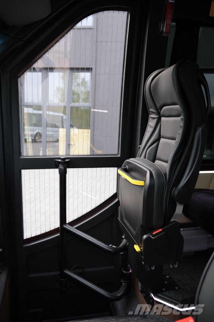 Mercedes-Benz Mercedes-Benz Sprinter 519CDI - Luxury minibus Autobuses interurbano