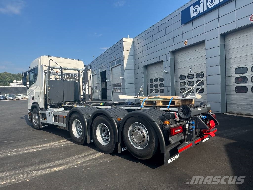 Scania R 560 8x4*4 Joab med frontplog & sidoplogsfäste Rol kiper kamioni sa kukom za podizanje tereta