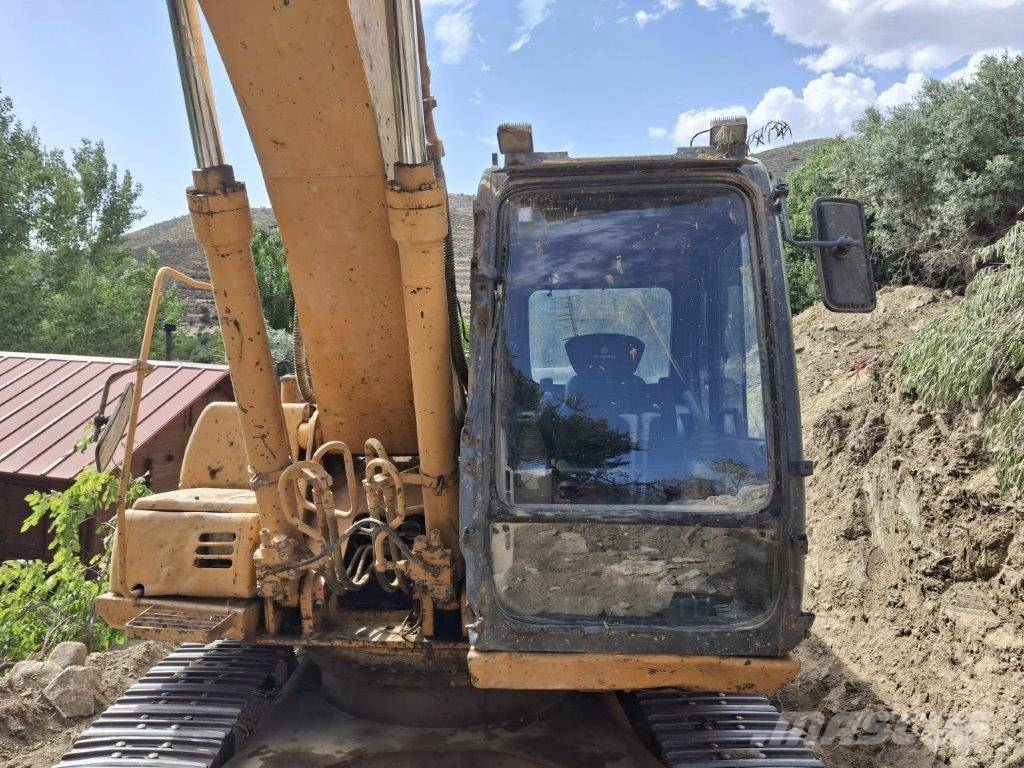 CASE CX 210   PRECIO A CONSULTAR Vikšriniai ekskavatoriai