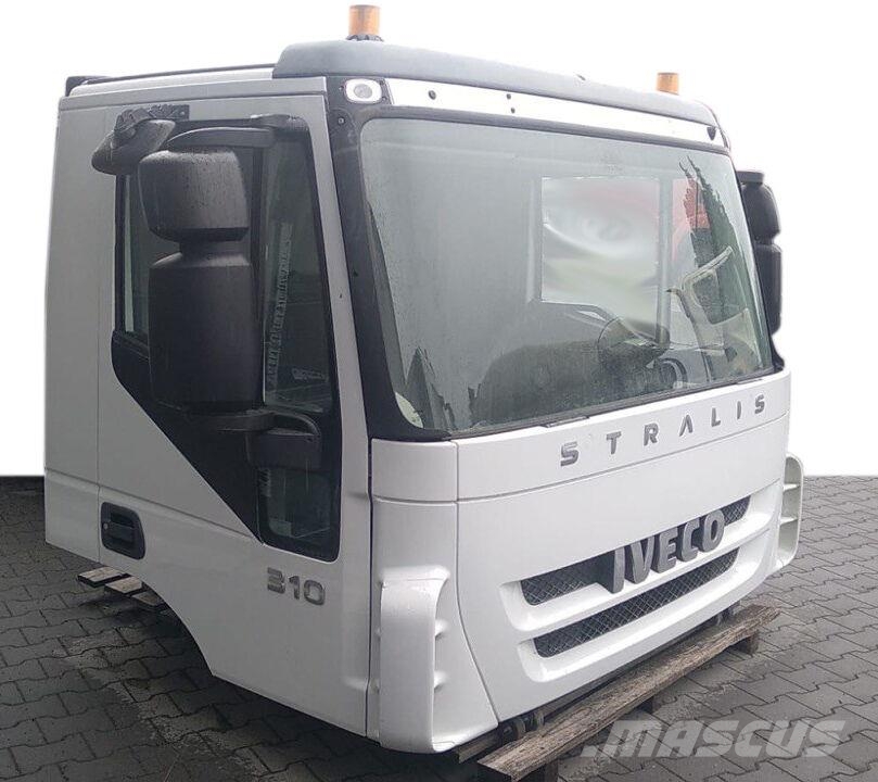 Iveco STRALIS TRAKKER EURO 5 2008-> Kabiny a interiér