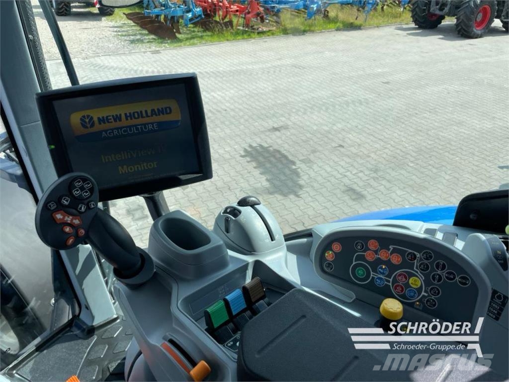 New Holland T 7.210 Tractoren