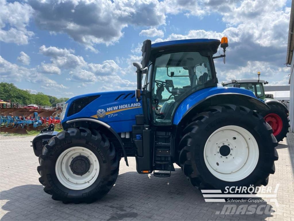New Holland T 7.210 Tractoren