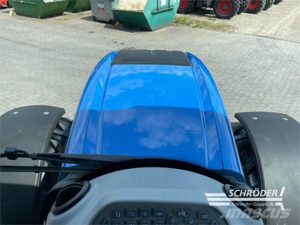 New Holland T 7.210 Tractors